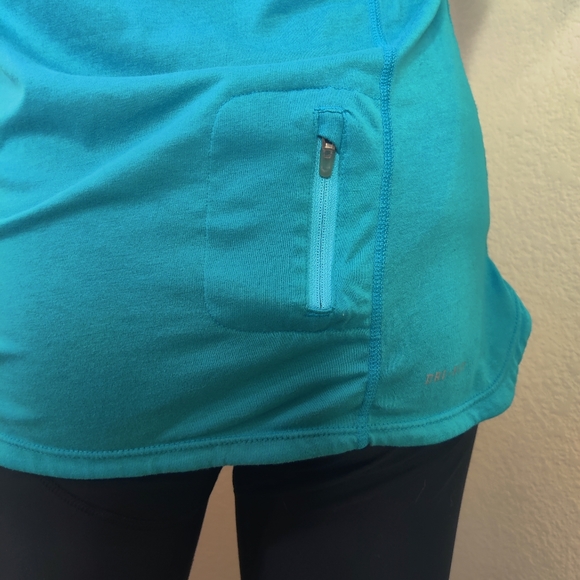 Nike Dri Fit Top Women's size M - Picture 7 of 9